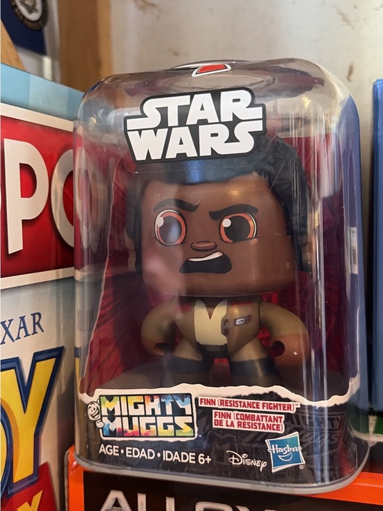 Hasbro Other - Hasbro Star Wars Mighty Muggs Finn Figure - Brown & Black